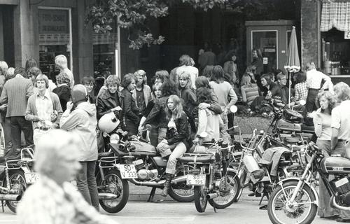 Treffpunkte der jugendlichen wie dieser waren bei der Stadtgesellschaft nicht unumstritten (Foto: B. Socha)